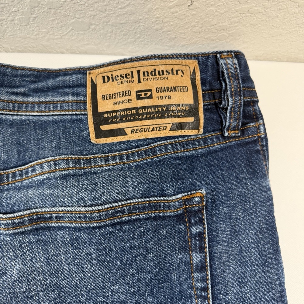 Diesel Buster Jeans Men's 38x30 Regular Slim Tapered Blue Denim A00894 RB062 - Picture 6 of 7